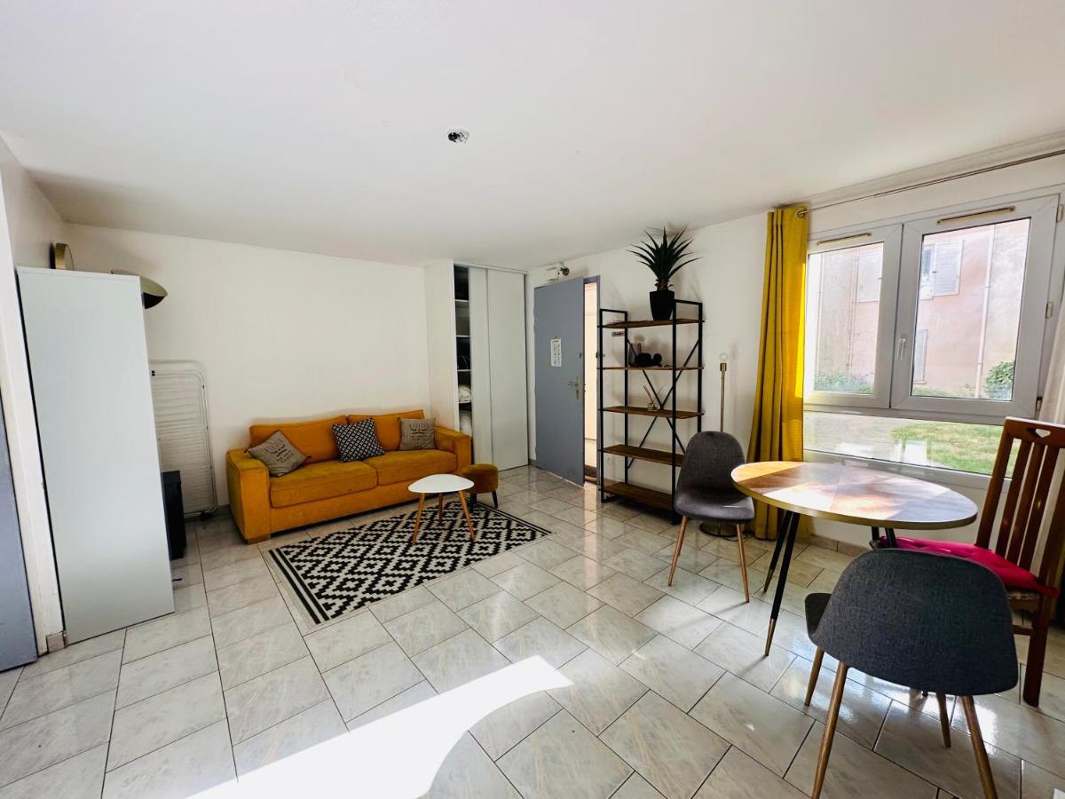 Appartement Eco 6 Personnes Magny-le-Hongre Esterno foto