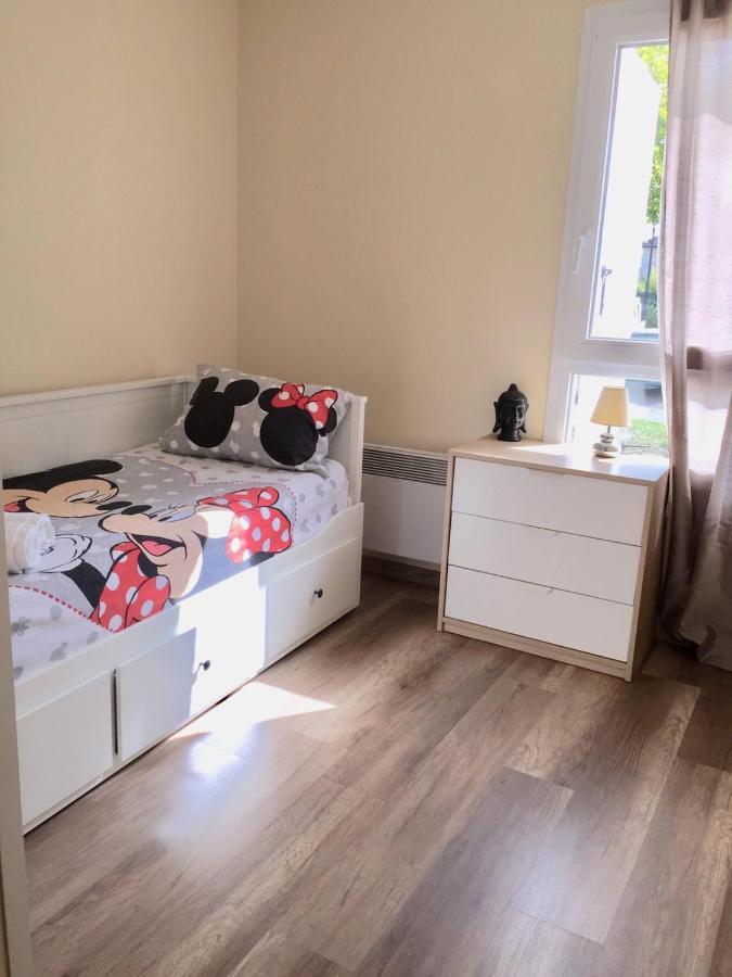 Appartement Eco 6 Personnes Magny-le-Hongre Esterno foto
